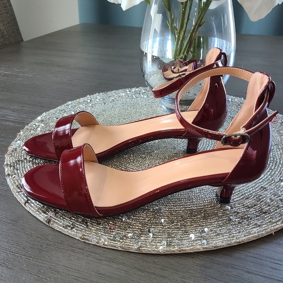 NWT - Red Wine Sandals - kitten heels ๐ - Picture 14 of 14